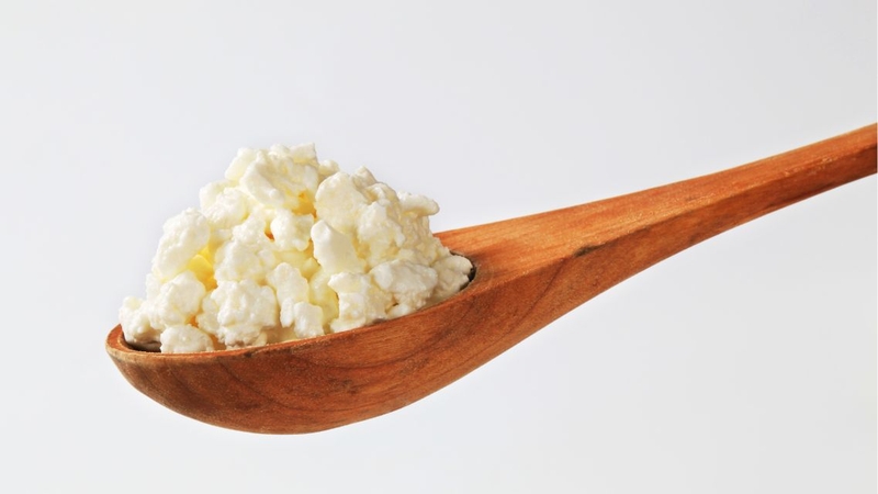 Phô mai tươi có màu sắc, kết cấu, hương vị khác biệt hẳn so với phô mai chín