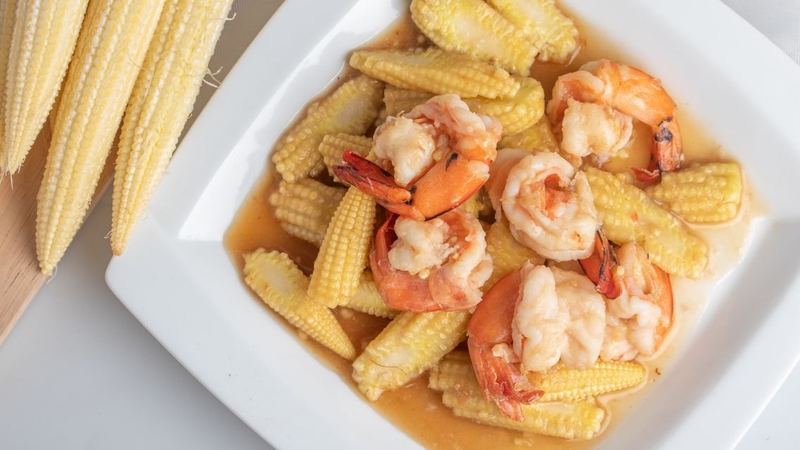 Bắp non mang đến nhiều lợi ích cho sức khỏe khi được ăn đúng cách